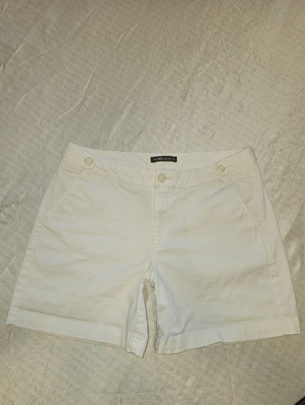 Women’s Dockers White Cotton Shorts Size 6